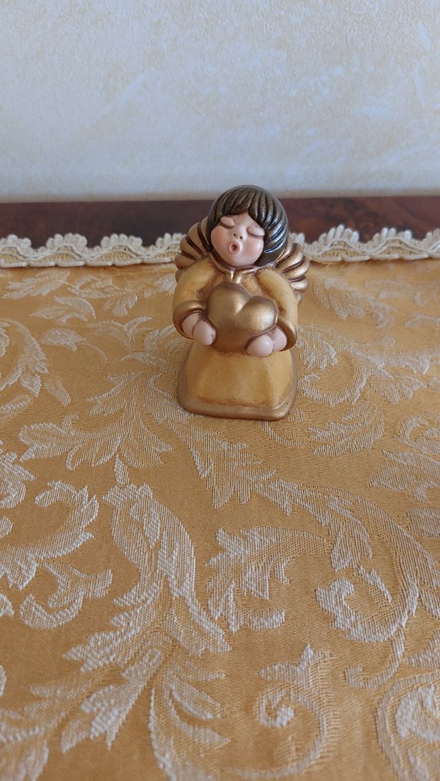 Angioletto thun con cuore