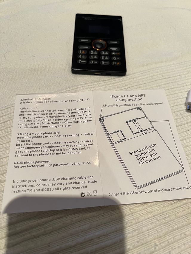 ifcane e1 pequeno telefone móvel