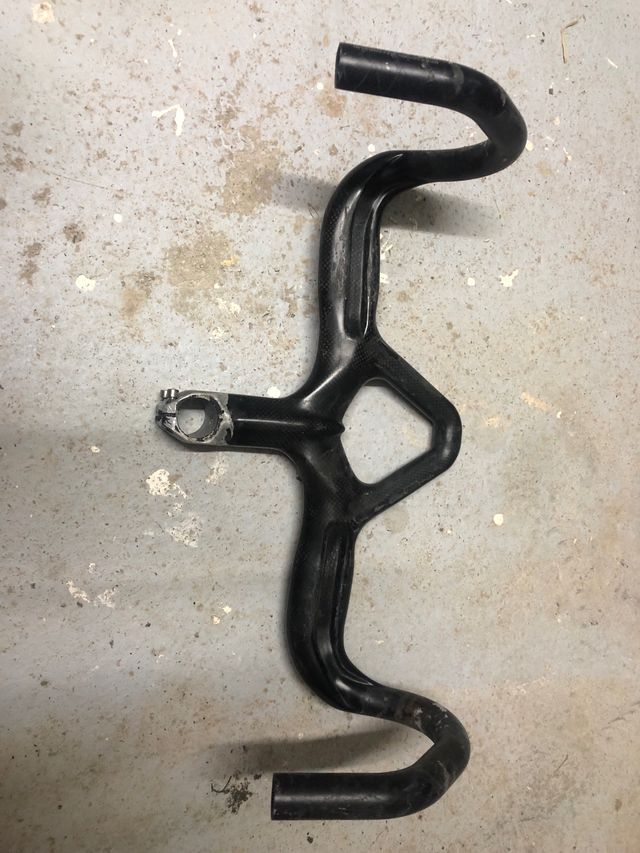 Manillar integrado de carbono Deda