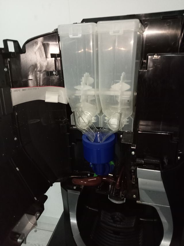 Macchina caffè/bevandecalde Lavazza