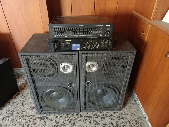 equipo de sonido altavoces