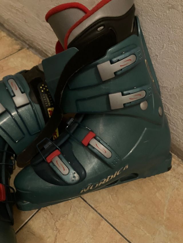 BOTAS DE ESQUÍ TALLA 43/44