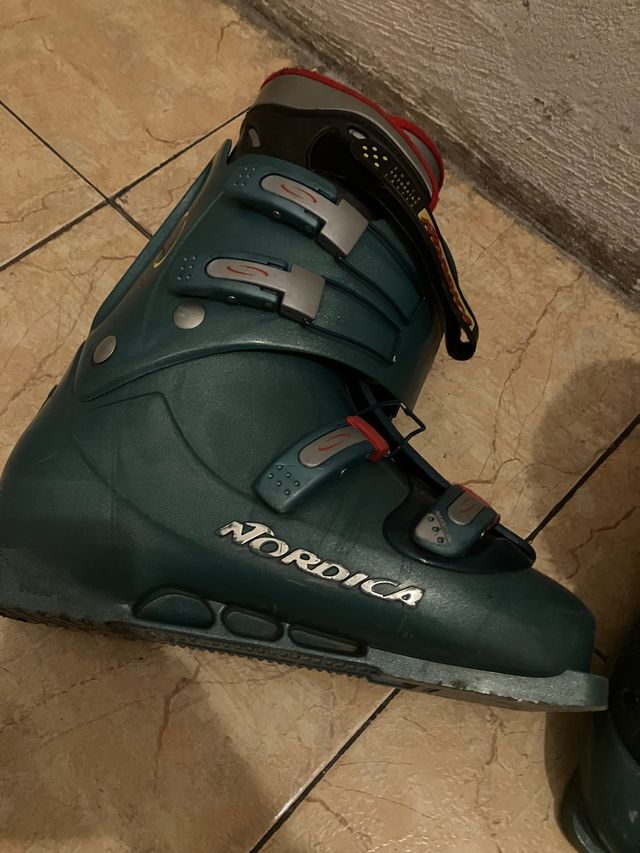 BOTAS DE ESQUÍ TALLA 43/44