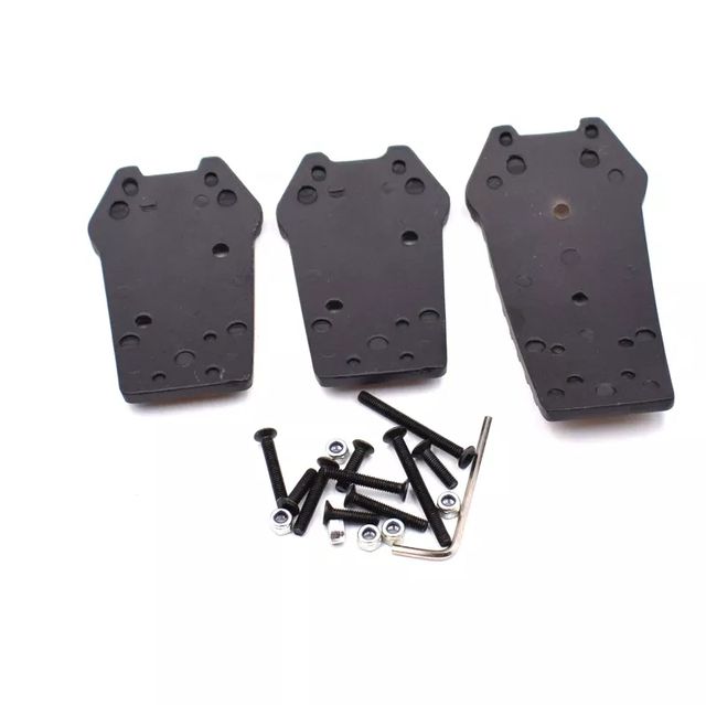 Pedales Momo de aluminio en color azul para coche.