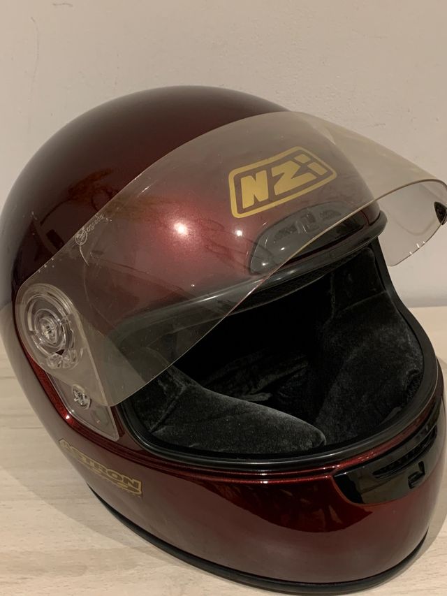 Vendo casco NZI
