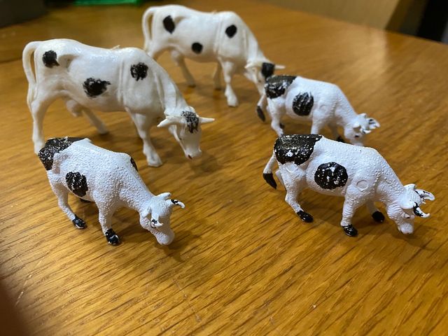 Vacas de plástico