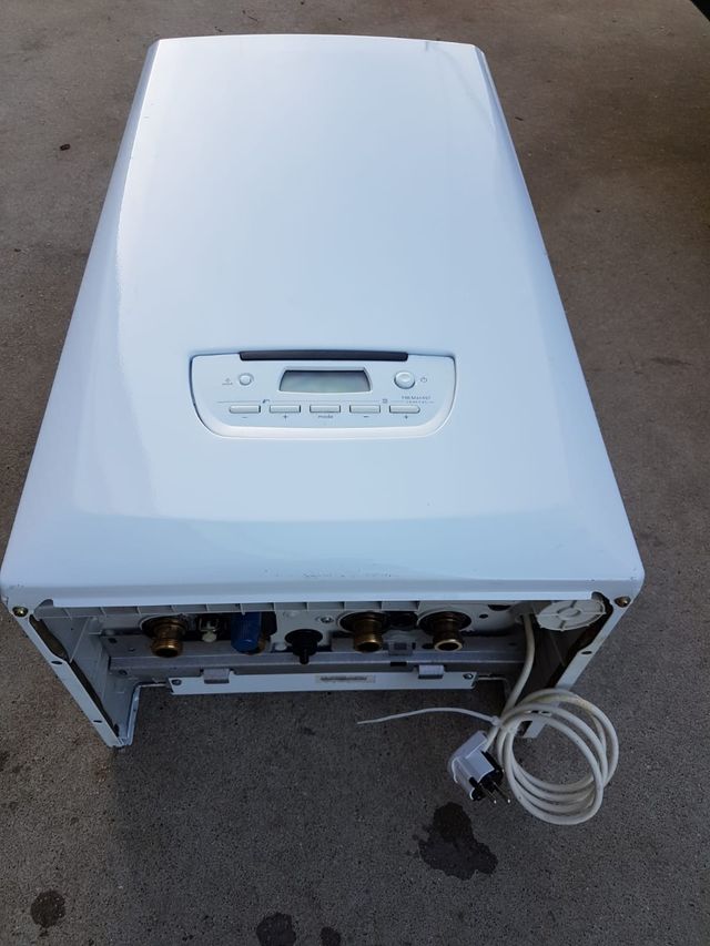 Caldera Saunier Duval thema condens f25