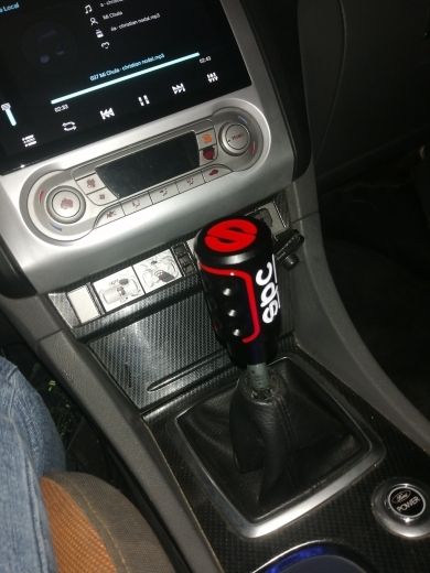 Pomo cambio de marchas Sparco.Negro,rojo y blanco.