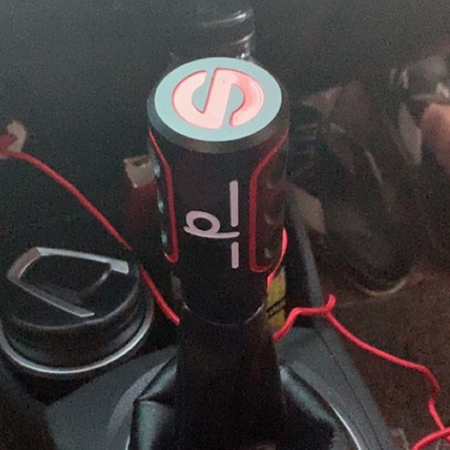 Pomo cambio de marchas Sparco.Negro,rojo y blanco.