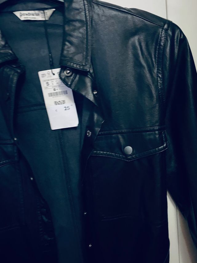 Stradivarius leather shirt talla s nuevo 