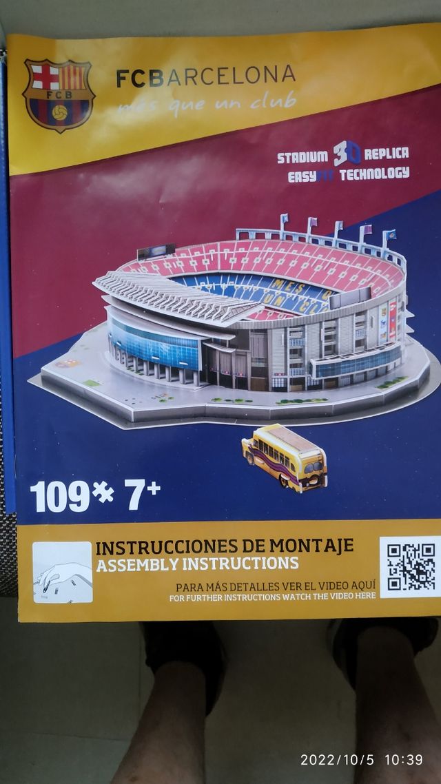 Camp Nou en 3 D Replica Puzzle