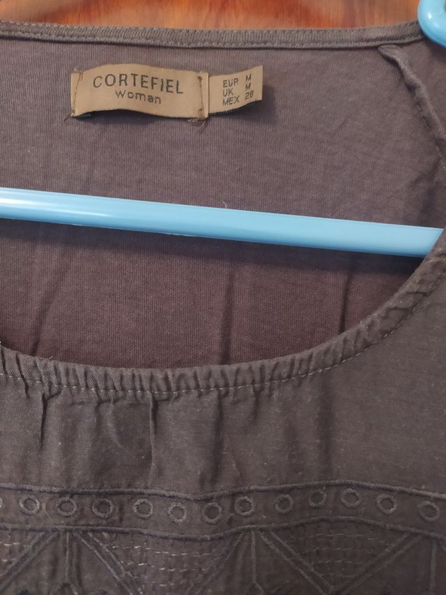 bluson gris con bordados