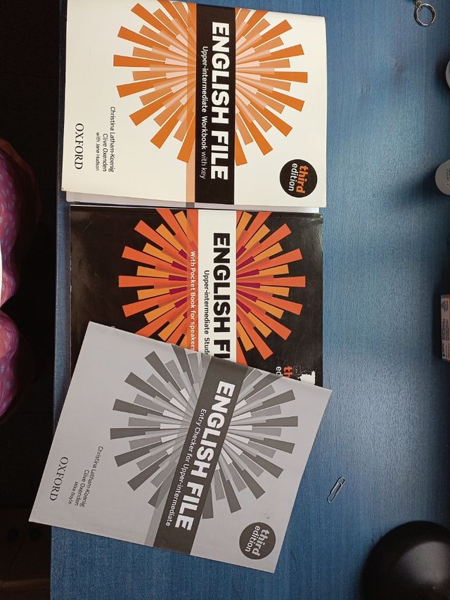 ENGLISH FILE Upper-intermediate