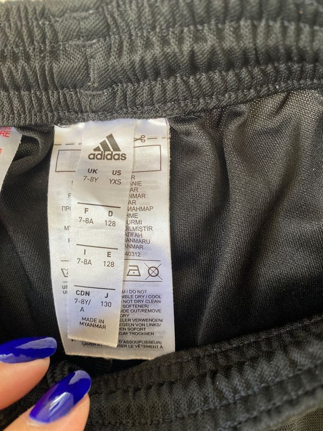 Pantalón corto de adidas, para deporte