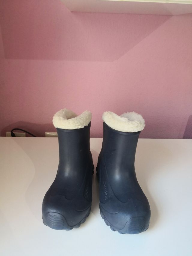 Bota niño, num27la decolor, 35azul,y 36-37la otra