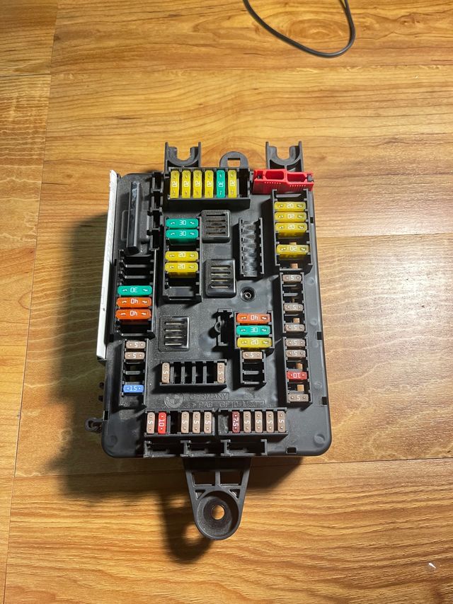 Caja de Reles fusibles BMW SERIE 1 F20/F21