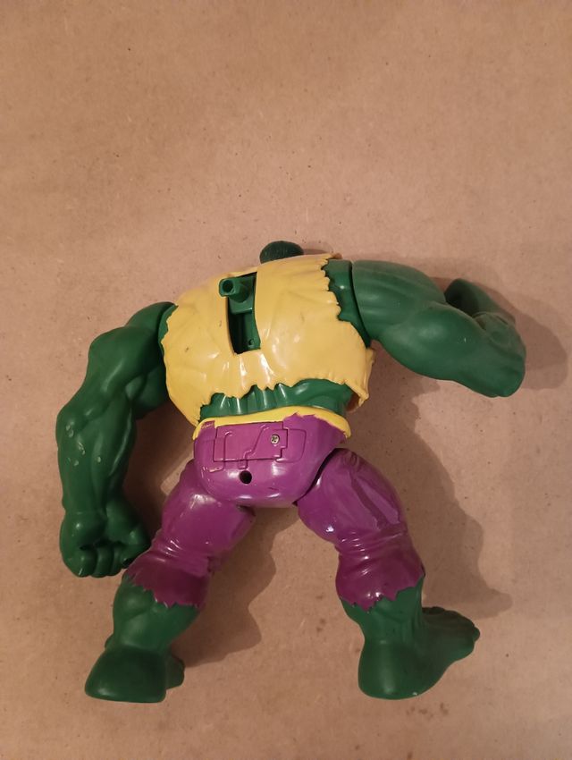 FIGURA HULK