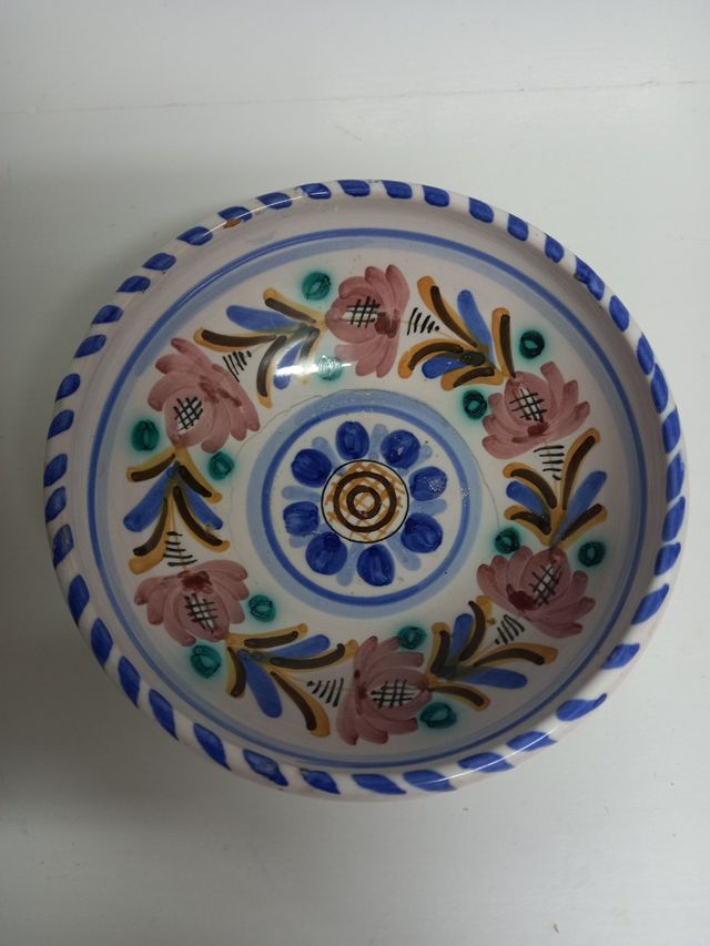 Adornos de cerámica. (163)