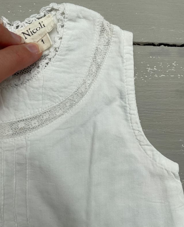 Vestido encajes crochet y jaretas blanco T1