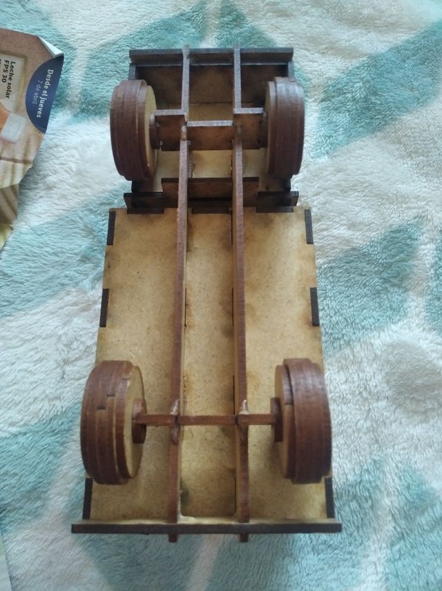 coche madera fan curier