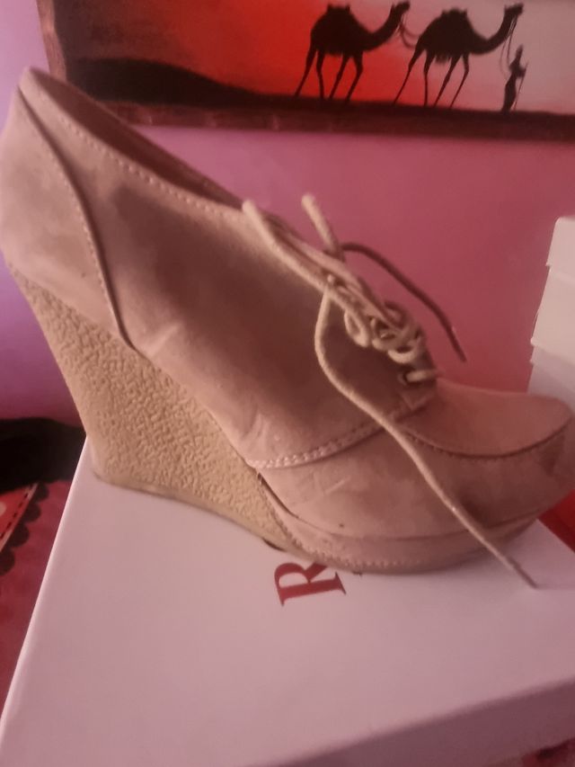 scarpe in camoscio con zeppa n.40