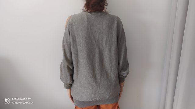 blusa con hombro descubierto