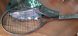 Raqueta marca GAM con funda