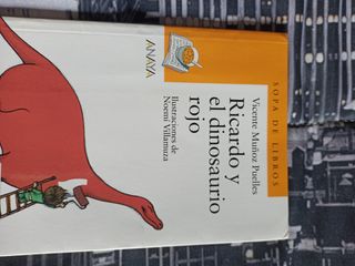 Ricardo y el dinosaurio rojo