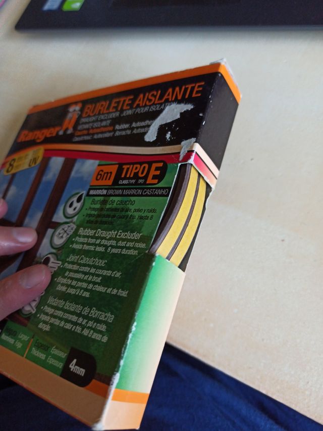 Burlete ventanas y puertas