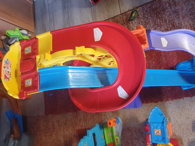 pista y coches Vtech