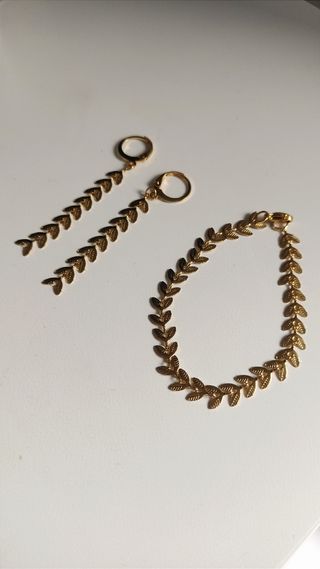 Conjunto pendientes largos y pulsera espiga