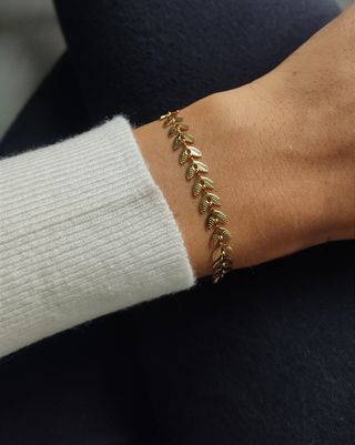 Conjunto pendientes largos y pulsera espiga