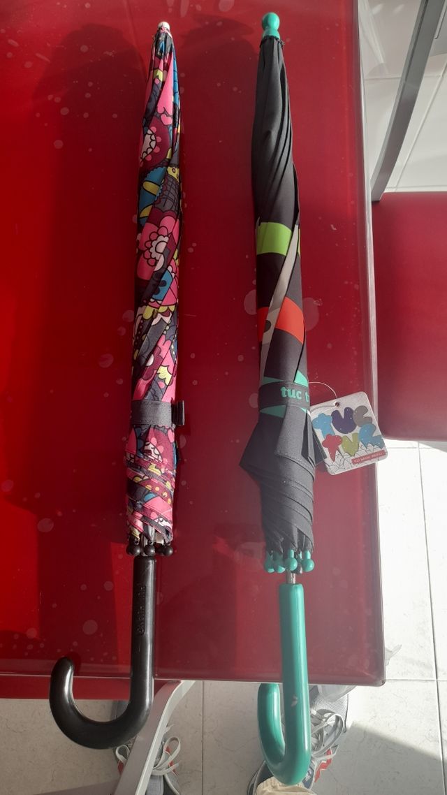 Paraguas unisex marca tuc tuc