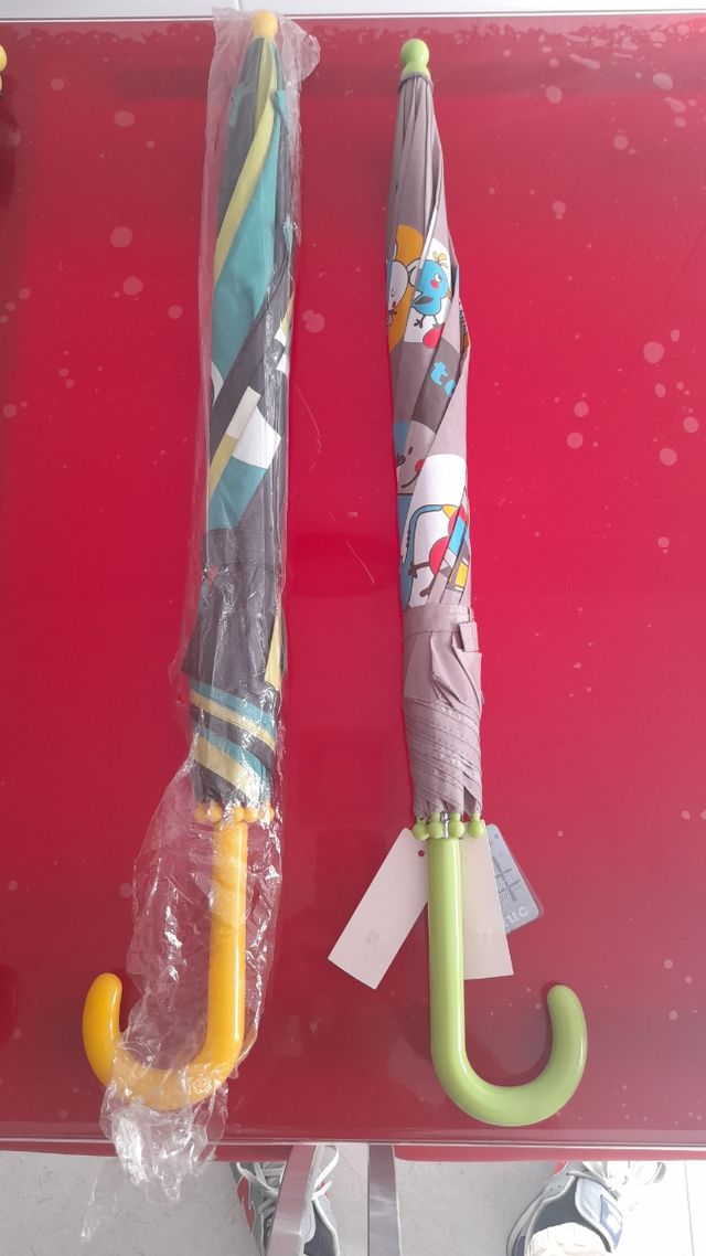 Paraguas unisex marca tuc tuc