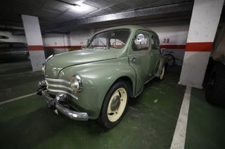 Renault antiguo 1951