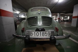 Renault antiguo 1951