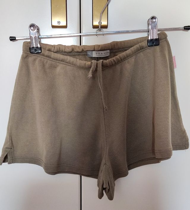 Shorts deporte verde caqui