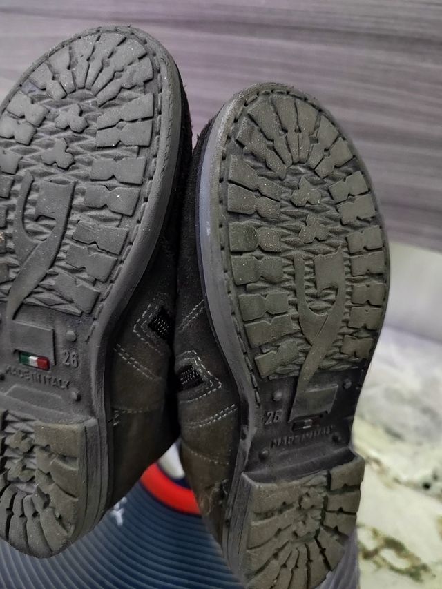 stivali camoscio nero giardini