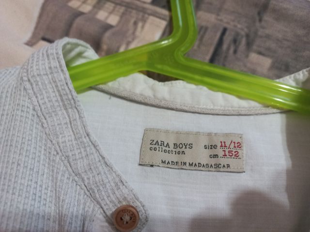 LOTE DE 3 CAMISAS CHICO.