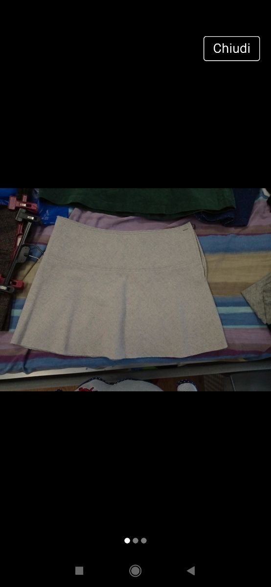 Gonna corta donna in lana nuova