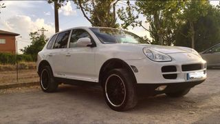 Porsche Cayenne 2005