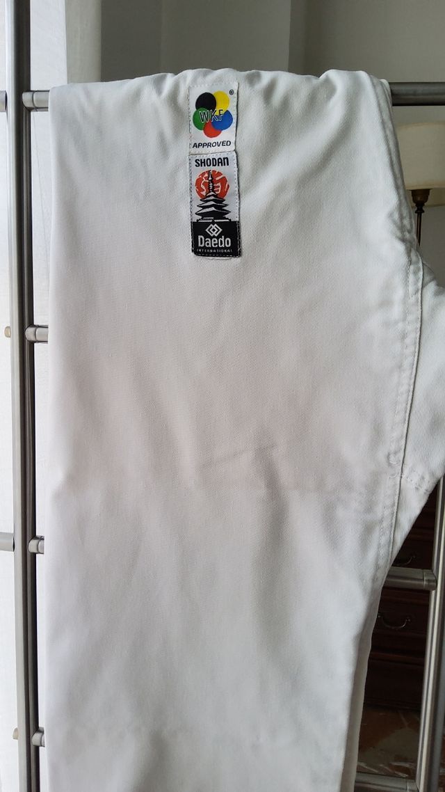 Karategui completo unisex talla 8/10 años