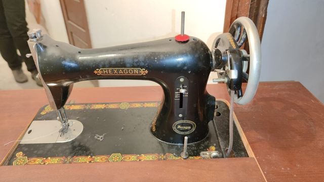 Maquina de coser SINGER HEXAGON