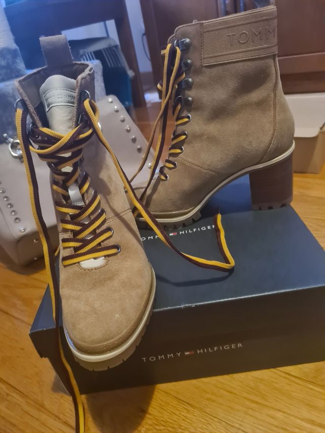 botines Tommy color marrón 