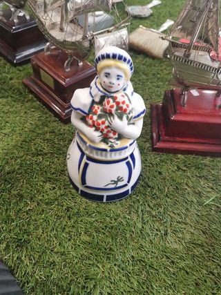 figura de sargadelos 