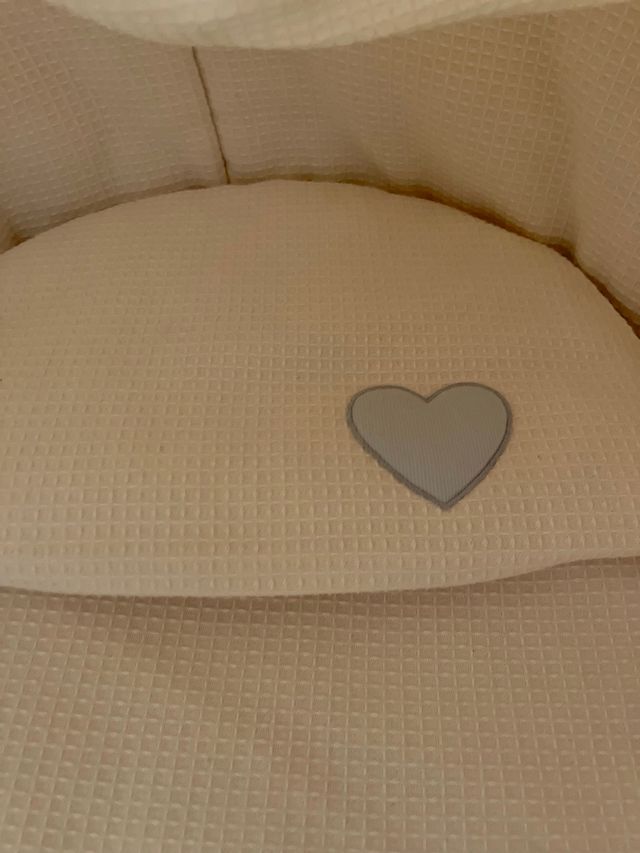 Cesto capazo de mimbre para recién nacido