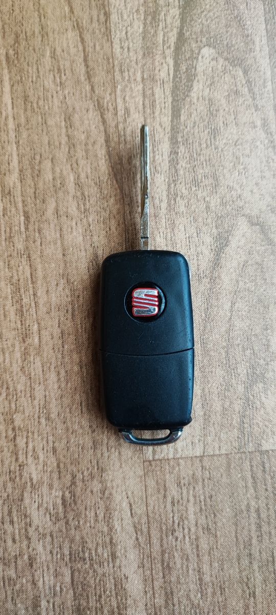 Llave de seat 6k2 de segunda mano por 40 EUR en Fonte de Ons en Llave de seat 6k2 de segunda mano por 40 EUR en Fonte de Ons en