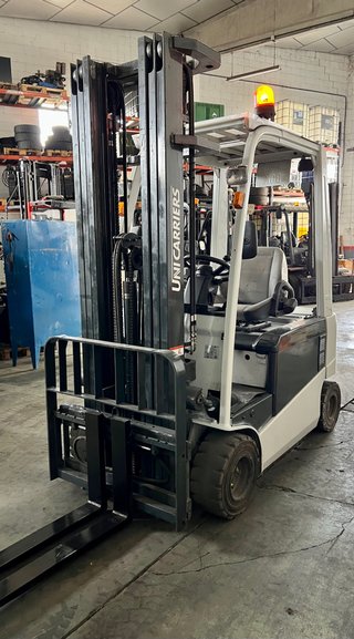 Nissan electrica matriculada Triple