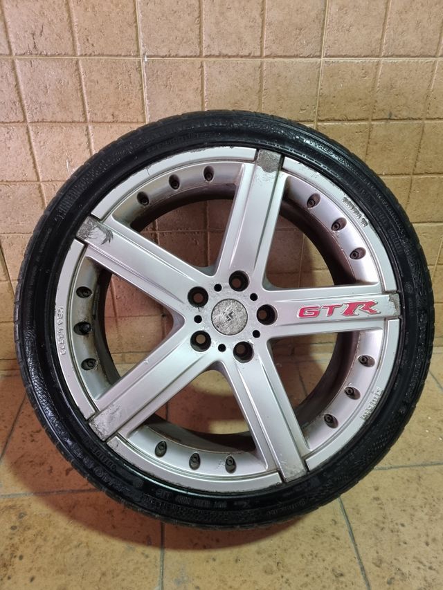 4 llantas MOMO GTR 18"
