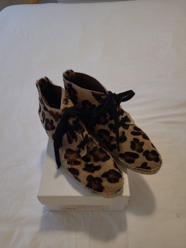 zapato esparto animal print bimba y lola